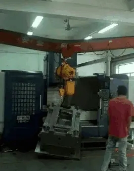 五軸加工中心撞機(jī)了怎么辦