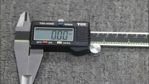 五軸深孔鉆內(nèi)孔加工刀具和測(cè)量用具介紹